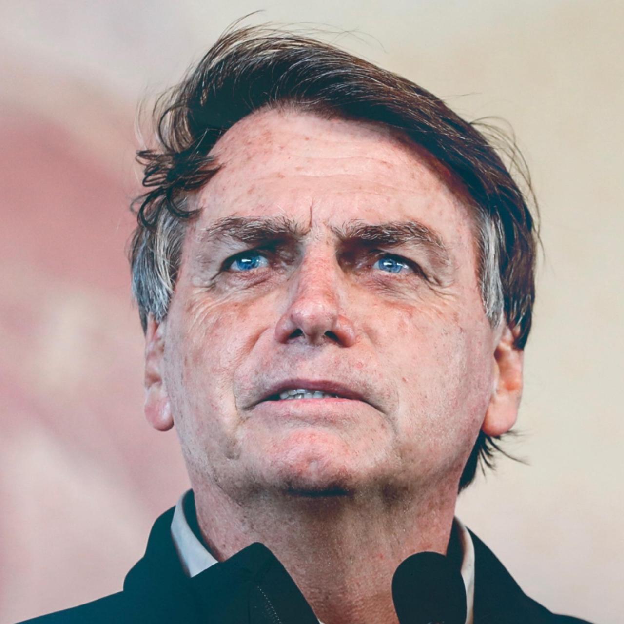 Ex Presidente Jair Bolsonaro terá que passar por cirurgia quando voltar ao Brasil, diz médico