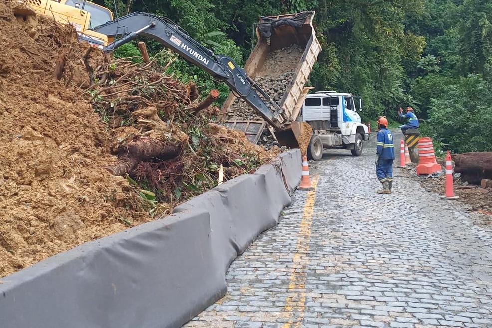 DER do Paraná reabre Estrada da Graciosa - A rodovia deve permanecer aberta nos próximos dias, caso as condições climáticas