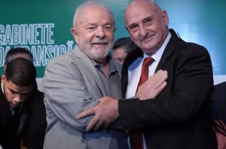 Comissão da Câmara dos Deputados aprova convocação do ministro do GSI