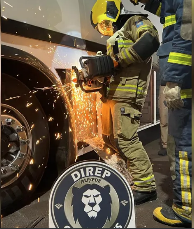 Em São Miguel do Iguaçu Receita Federal apreende 208 kg de cocaína em ônibus de turismo