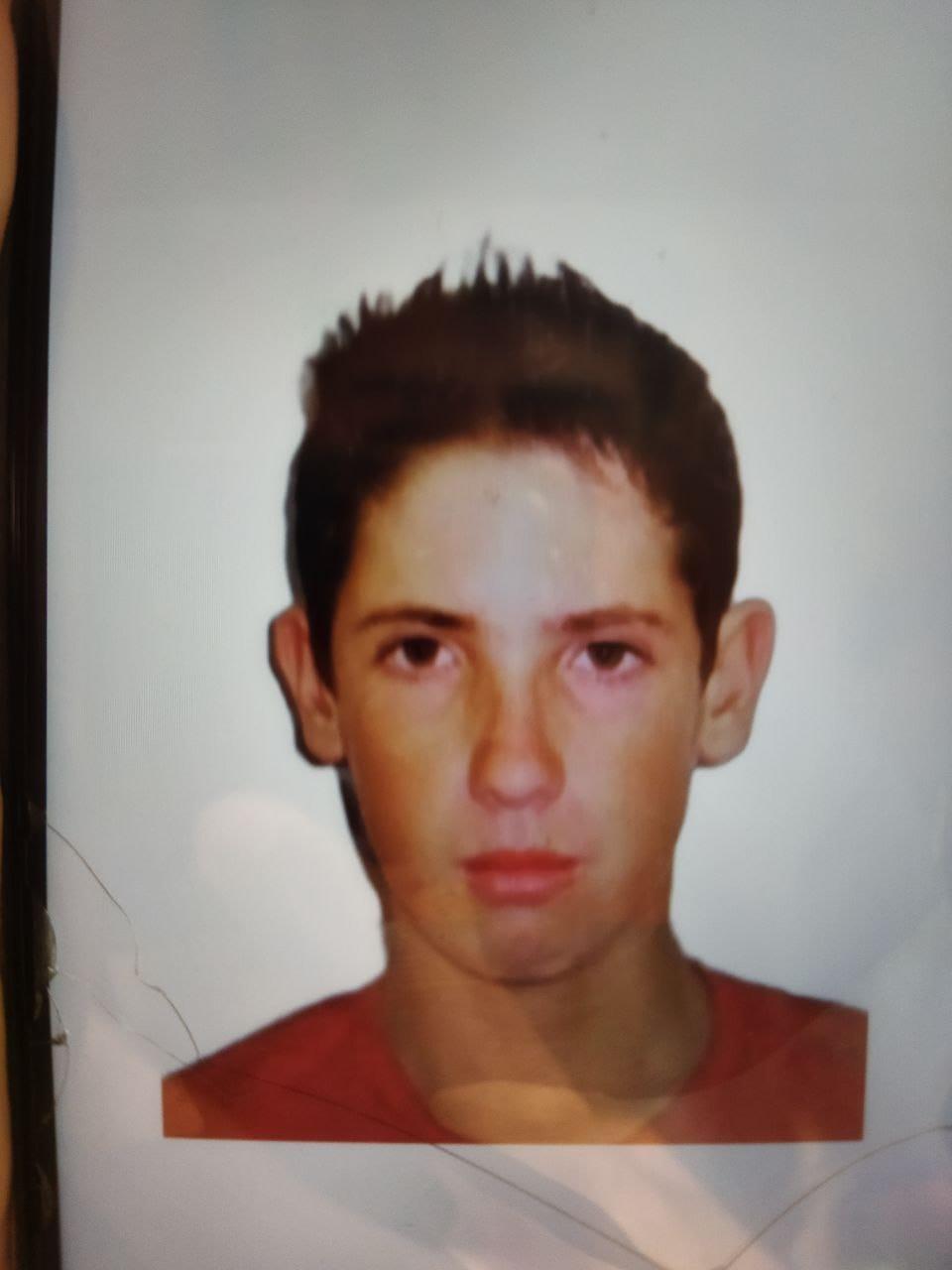 Identificado no Instituto Médico Legal de Maringá, o rapaz que acabou sendo morto com dezenas de tiros durante a manhã desta terça-feira (30)