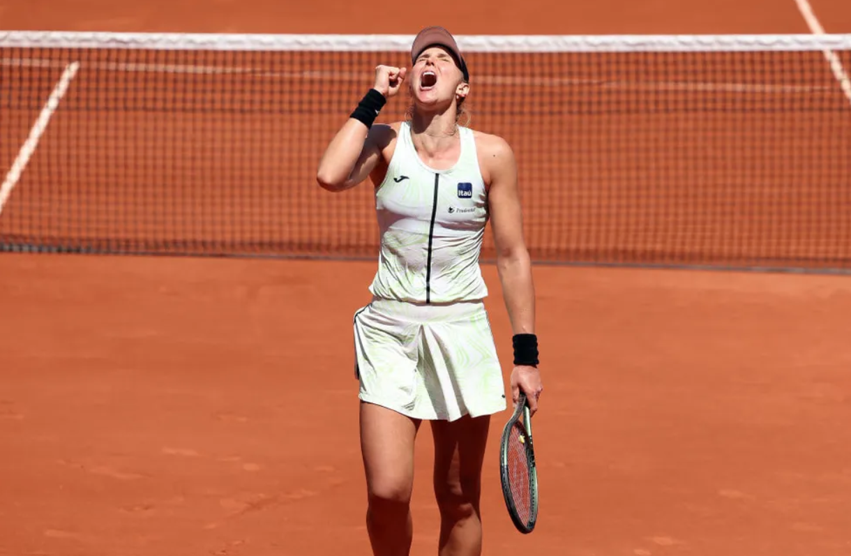 Bia Haddad vence e país volta às quartas de Roland Garros após 19 anos