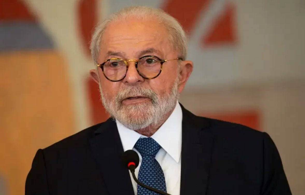 Presidente Lula bloqueou a liberação de recursos públicos para a educação básica