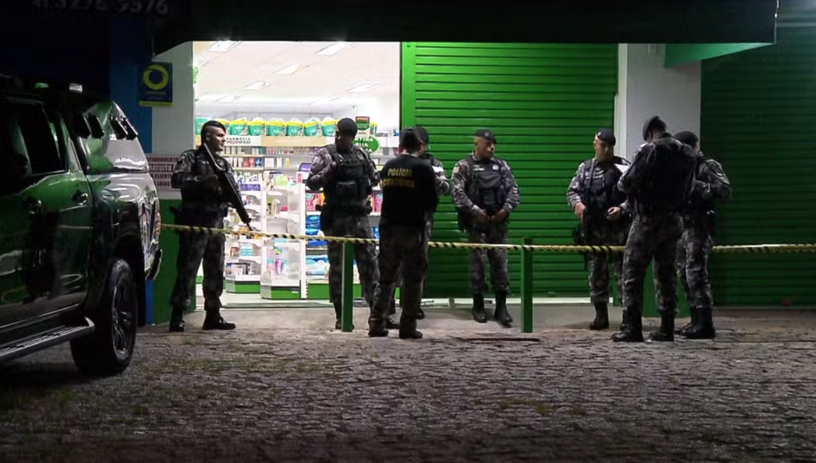 Dois suspeitos morrem baleados em confronto com a Polícia Militar do Paraná