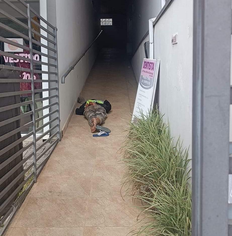 Almirante Tamandaré - LADRÃO É DETIDO POR SEGURANÇA LOGO APÓS ROUBAR FUNCIONÁRIA DE CONSULTÓRIO ODONTOLÓGICO