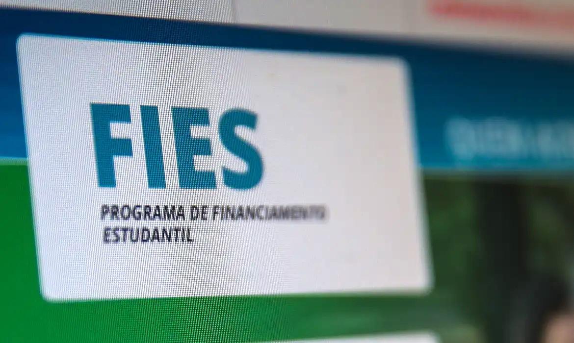 Programa Desenrola Fies do governo federal: Prazo para renegociação de dívidas é adiado