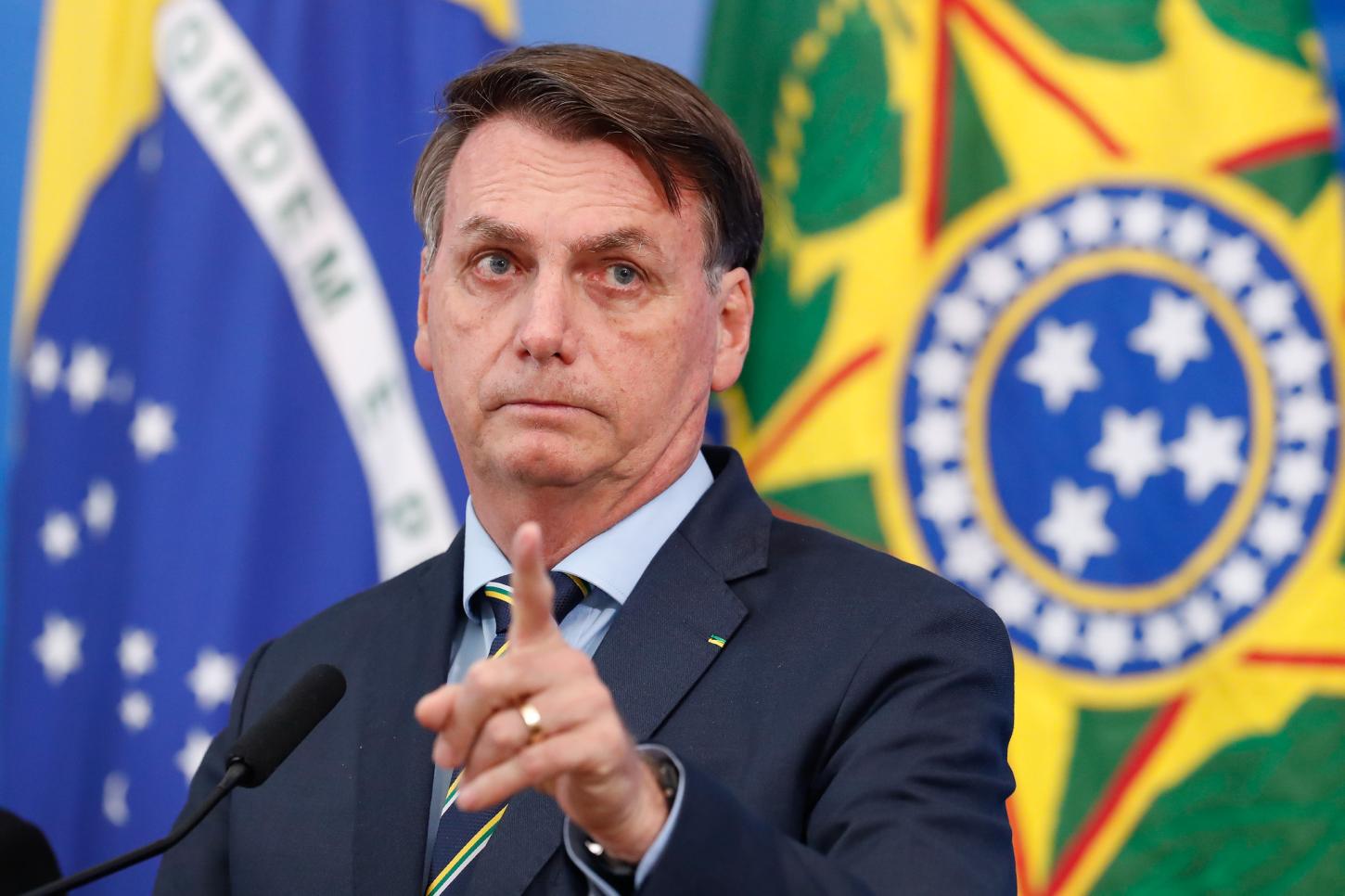Opositores querem usar explosões em Brasília para PGR denunciar Bolsonaro por tentativa de golpe