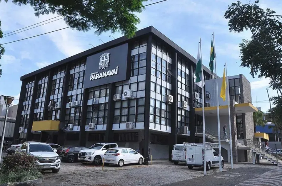 Prefeitura de Paranavaí abre PSS com 216 vagas e salários de até R$ 19.694,92