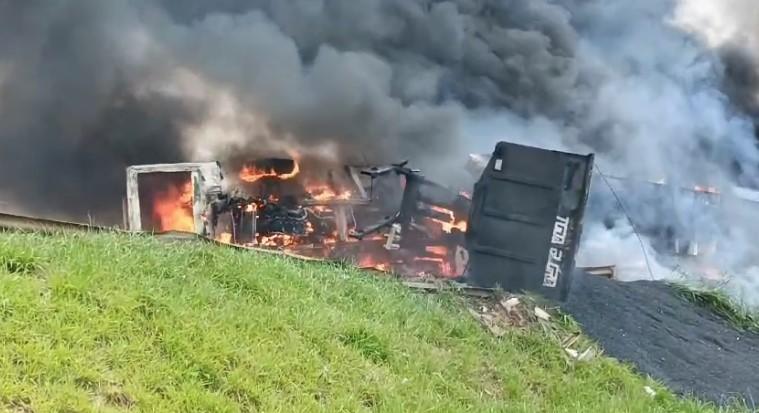 VÍDEO GRAVÍSSIMO: Acidente no contorno norte em Maringá, com vários veículos em chamas