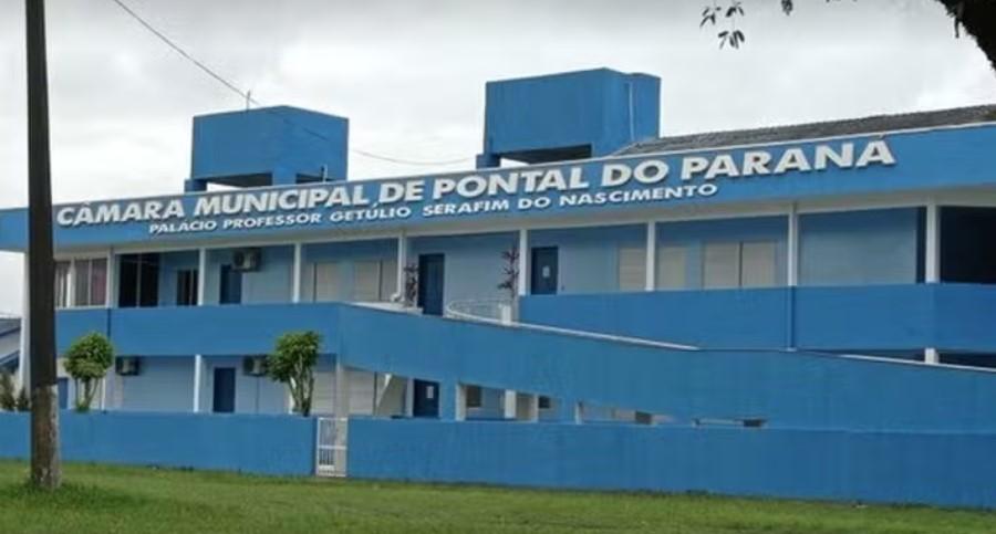 Vereador é flagrado em áudio pedindo parte do salário de assessor em Pontal do Paraná