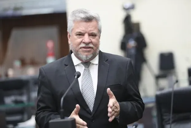 Conselho de Ética da Alep aprova suspensão de Renato Freitas (PT), por 30 dias