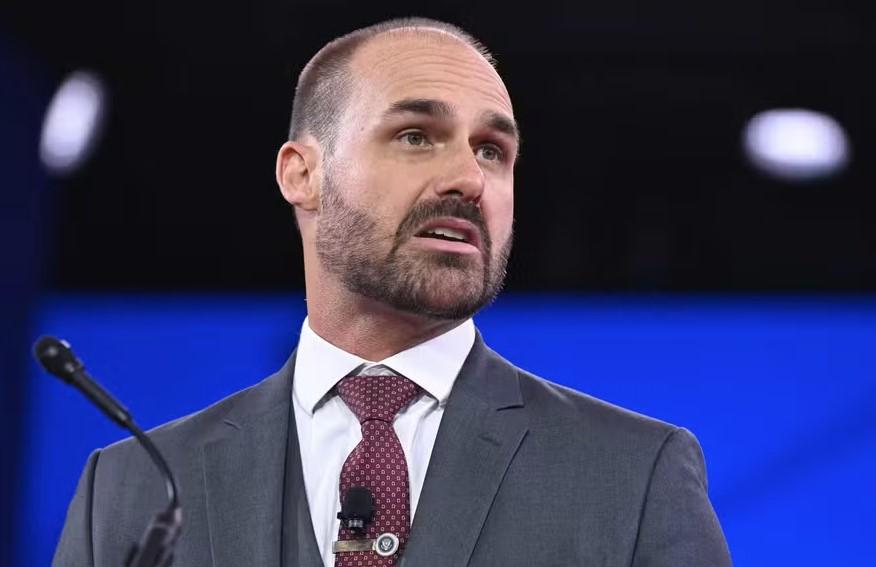 Eduardo Bolsonaro na Mira: Investigadores têm Provas Robustas para Indiciá-lo por Coação