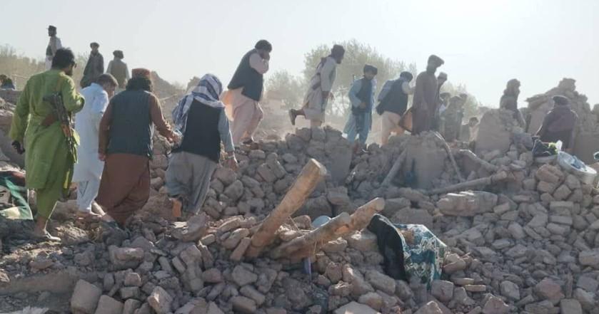 Terremoto Devastador no Afeganistão Deixa Mais de 2000 Mortos e Milhares de Feridos