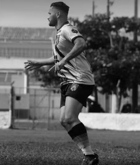 Jogador tem mal súbito e morre durante partida de futebol society em Matinhos; cidade e comunidade esportiva em choque