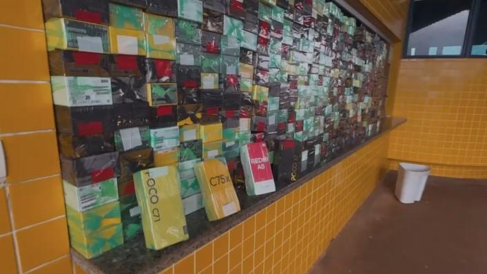 PRF apreende 500 celulares contrabandeados que seriam levados para Brasília (DF)