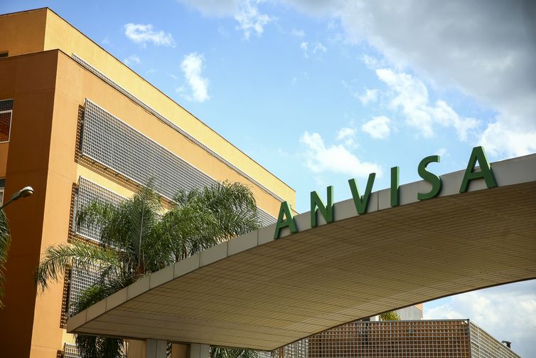 Anvisa proíbe produtos à base de alulose, um tipo de adoçante; entenda