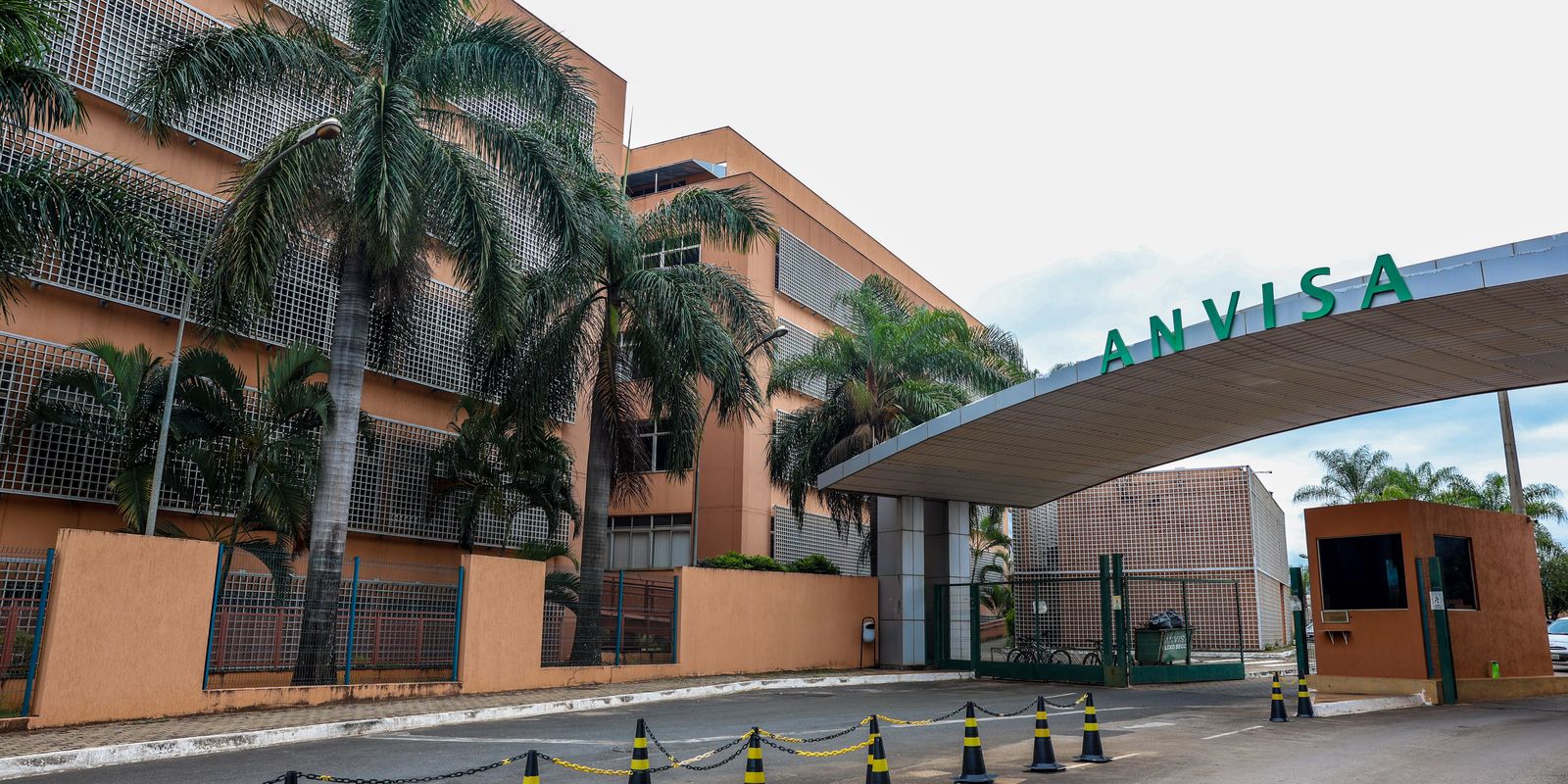 Anvisa proíbe comercialização de fórmula infantil com toxina