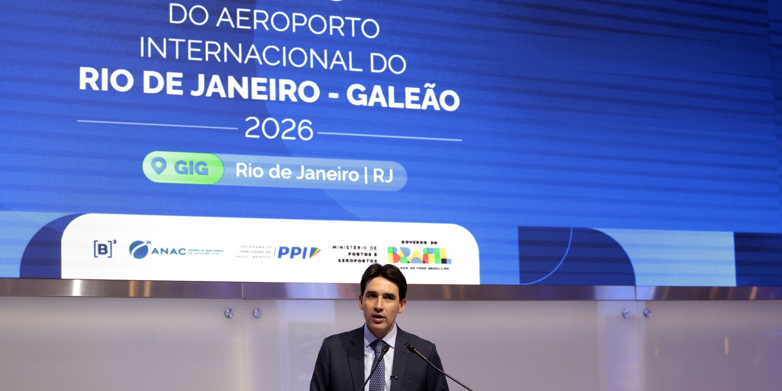 Ministro prevê leilão do Aeroporto de Brasília para novembro