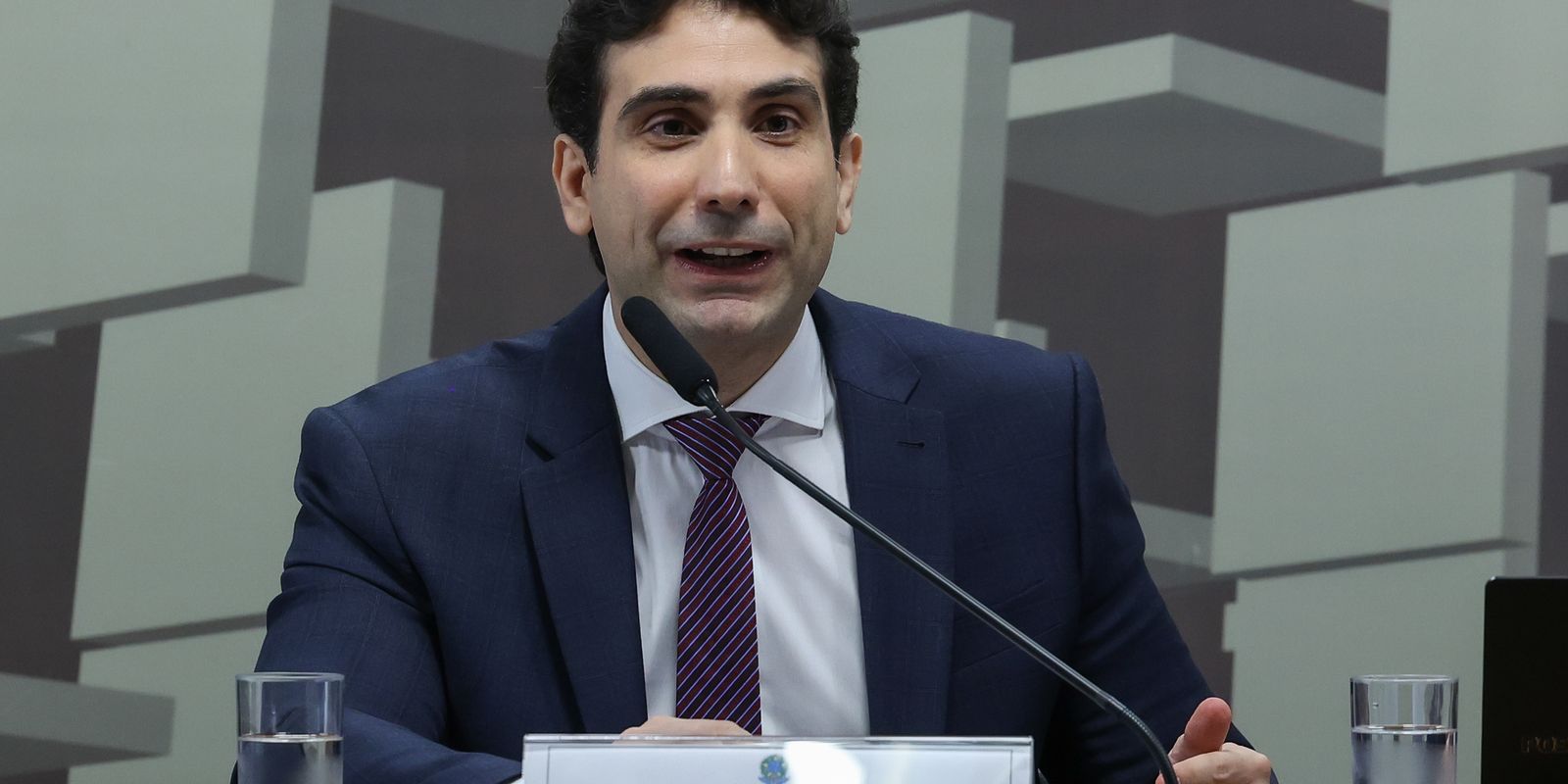 Galípolo avalia que Brasil está mais resguardado da volatilidade que outras nações