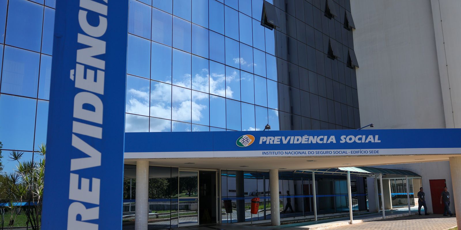 INSS suspende novos consignados do C6 Consig para aposentados e pensionistas