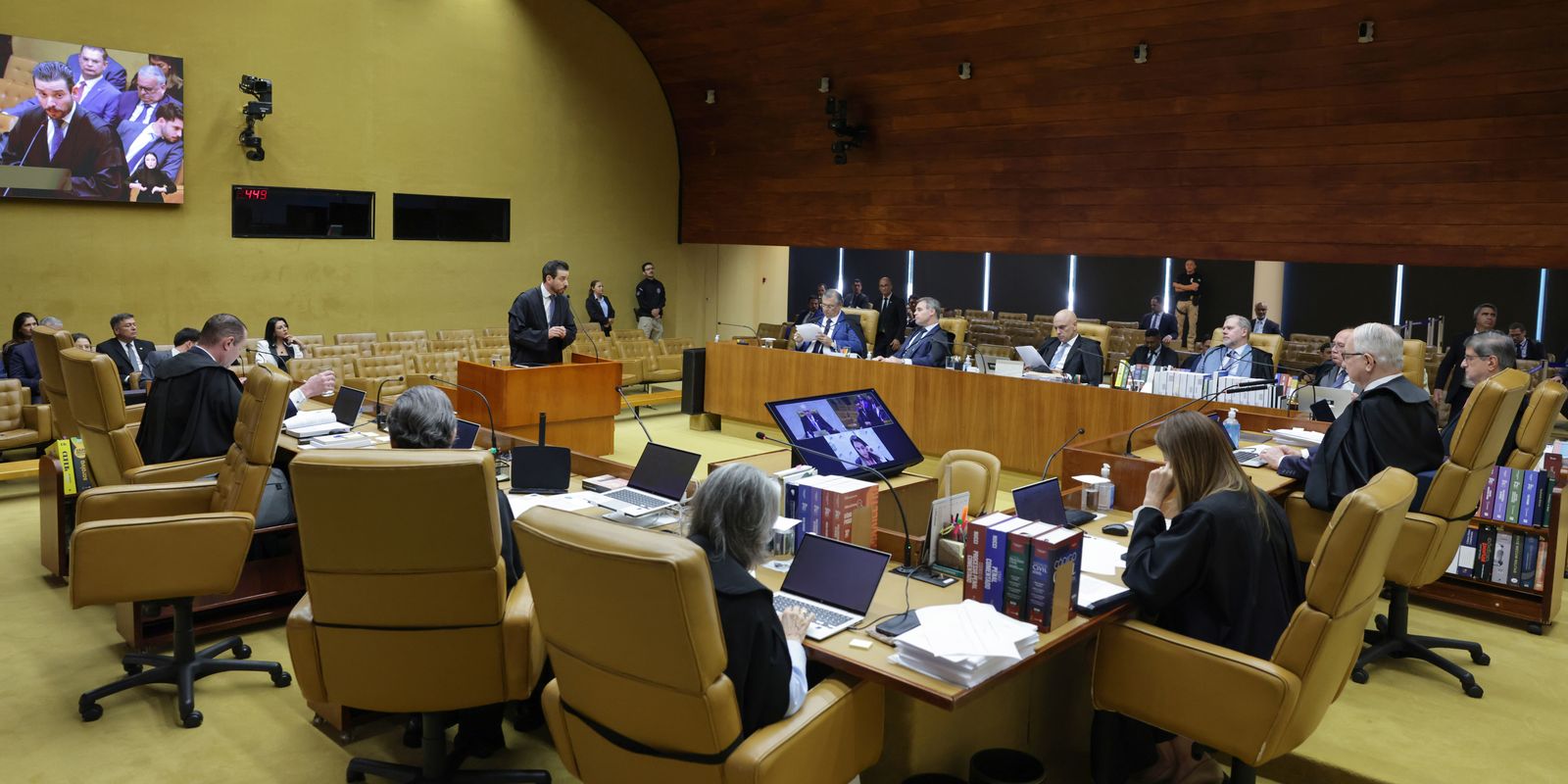 Moraes vota contra a extensão da CPMI do INSS; placar parcial está em 3 a 1