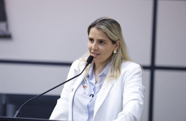 Presidente do legislativo Majô, apresenta marco legal para promoção dos direitos das mulheres em Maringá