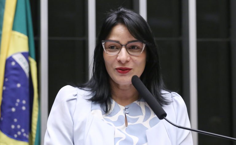 Câmara aprova criação do Disque Parente para combater violência contra indígenas