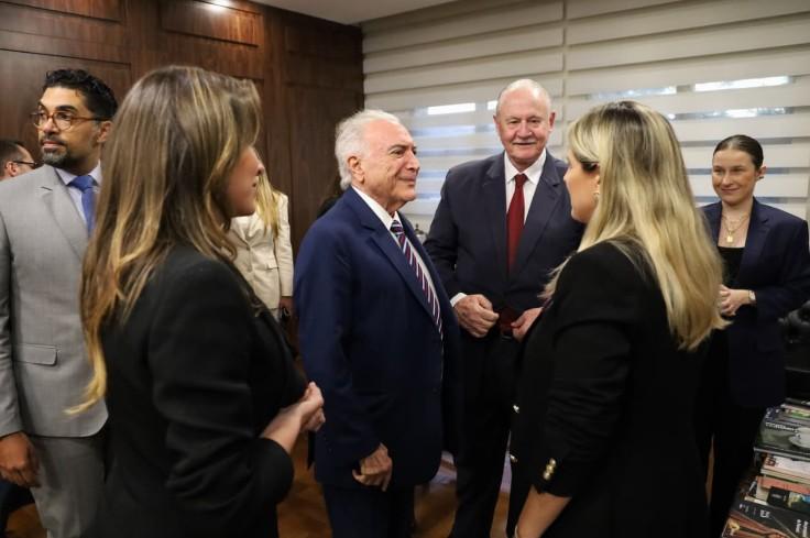 Majô, participou de uma agenda institucional em Curitiba voltada ao fortalecimento do Poder Legislativo, com foco em modernização, qualificação das Câmaras Municipais