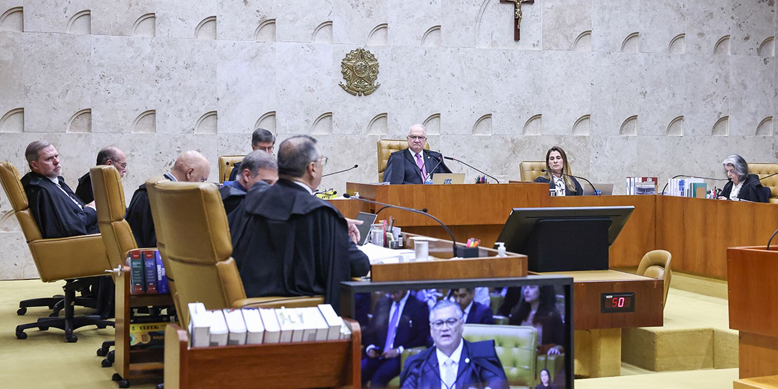 STF adia decisão sobre eleição para governo interino do Rio