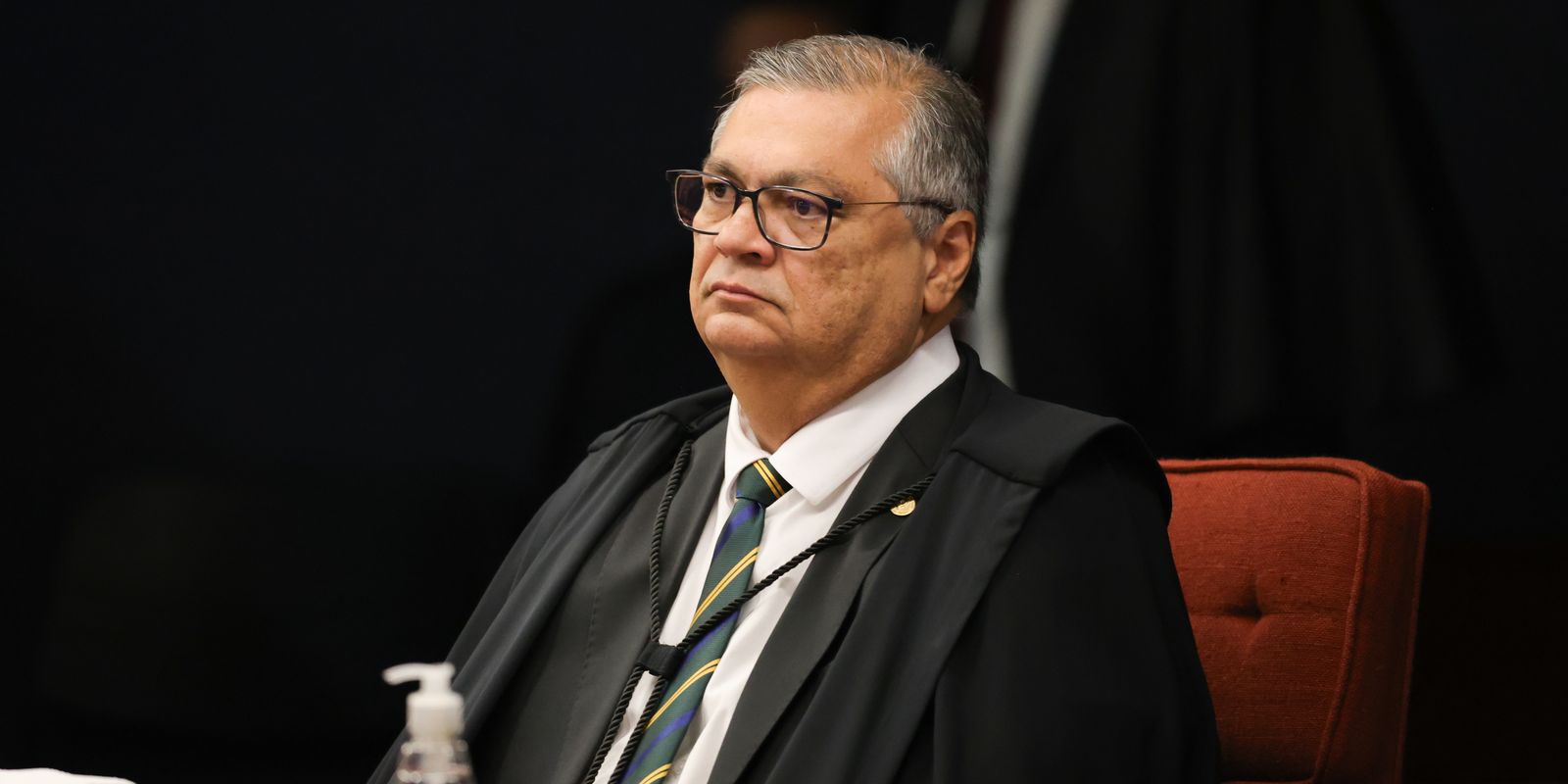 Flávio Dino abre apuração sobre emendas parlamentares destinadas à produtora do filme de Bolsonaro