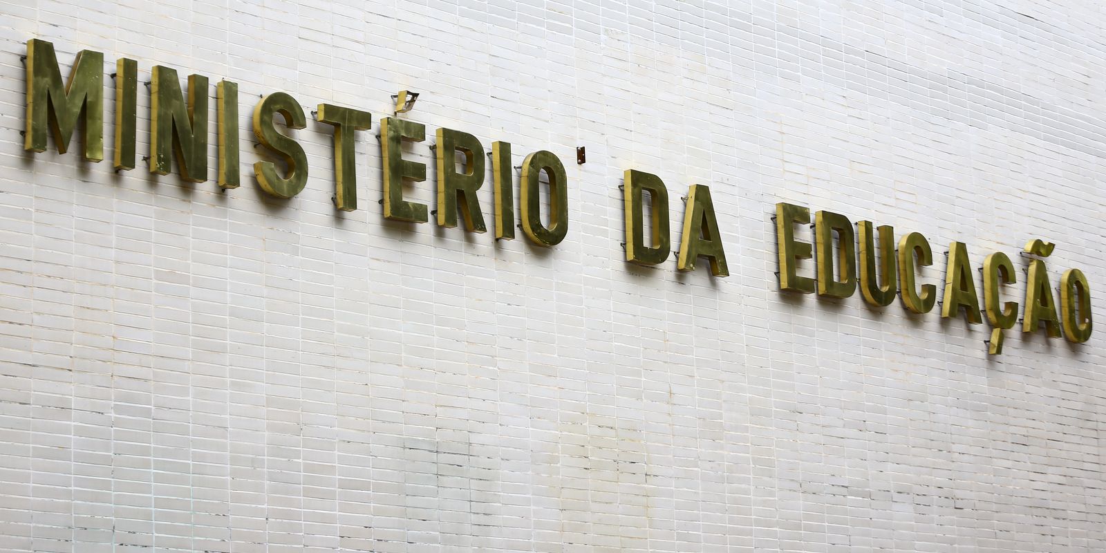 Desempenho de cursos de formação de professores EaD é 53,1% inferior no Enade 2025