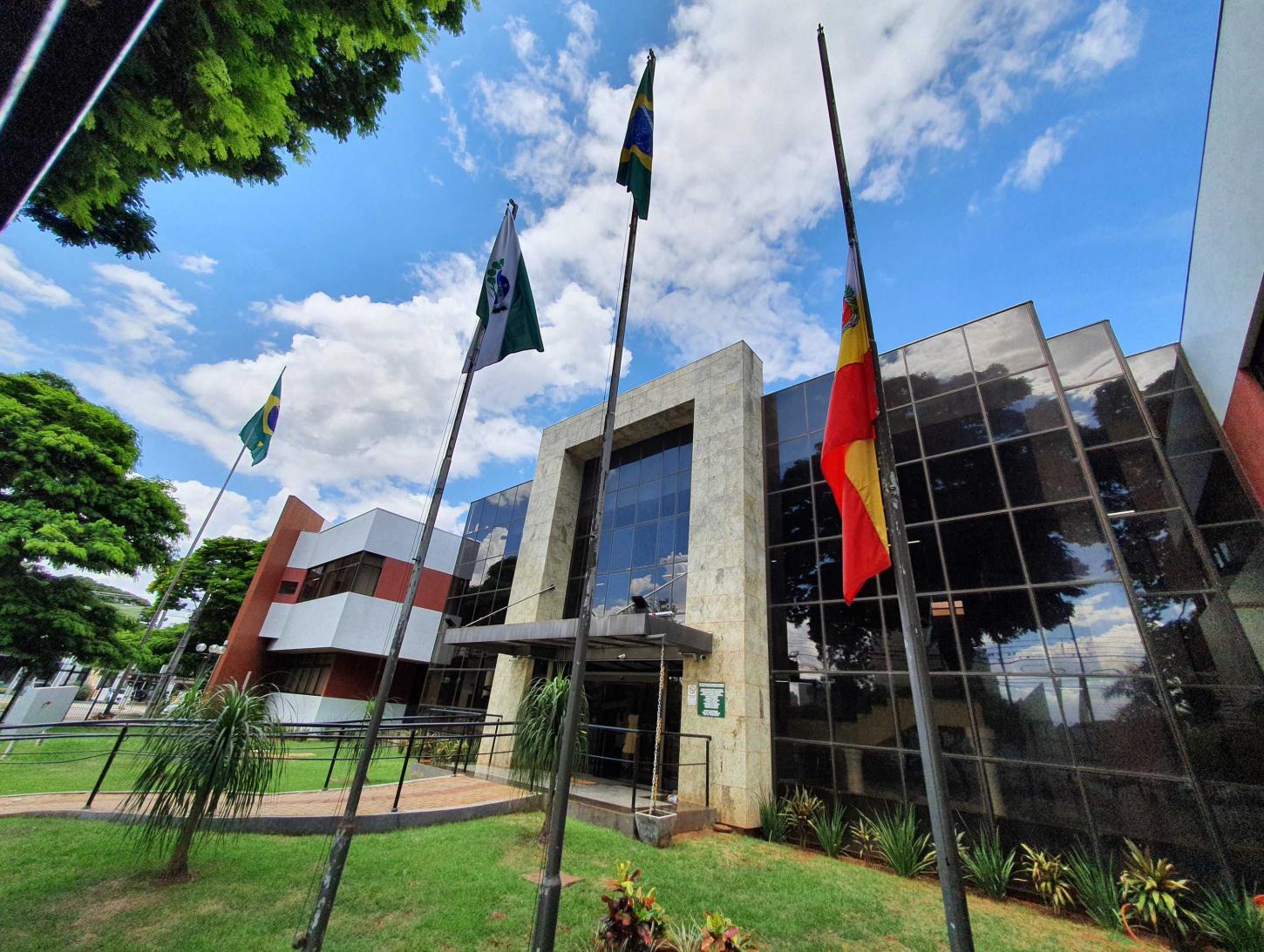 Justiça rejeita liminar e confirma regularidade da Câmara de Maringá