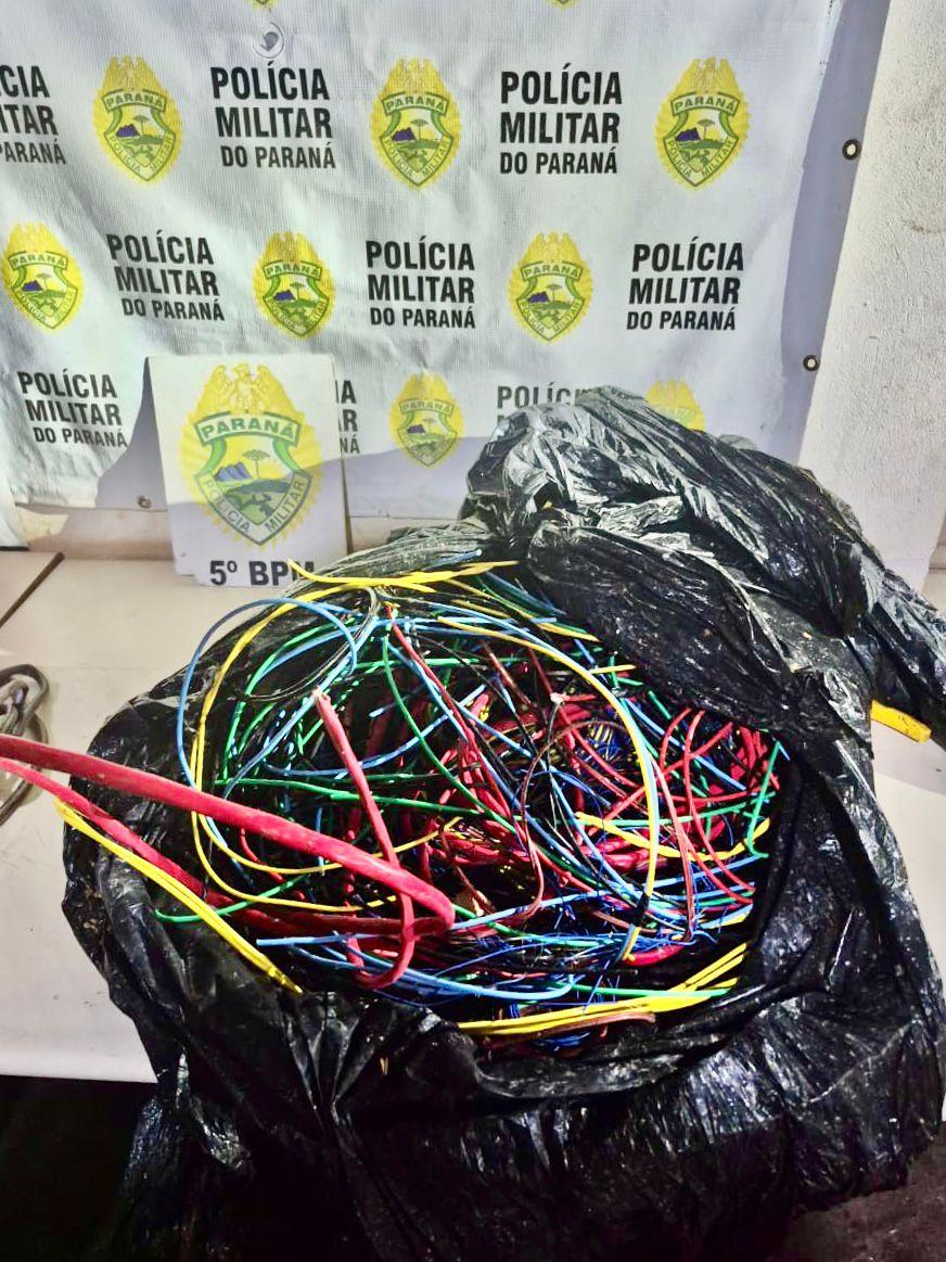 Dois homens são presos em flagrante por furto de fios em antigo hospital