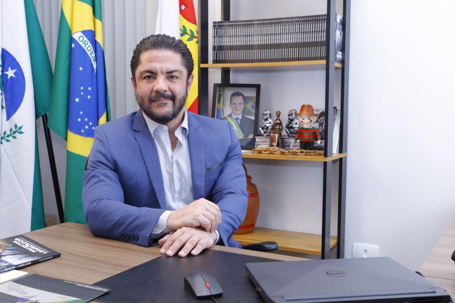 Agora é lei: Maringá estabelece multas pesadas e empodera cidadãos contra fios soltos