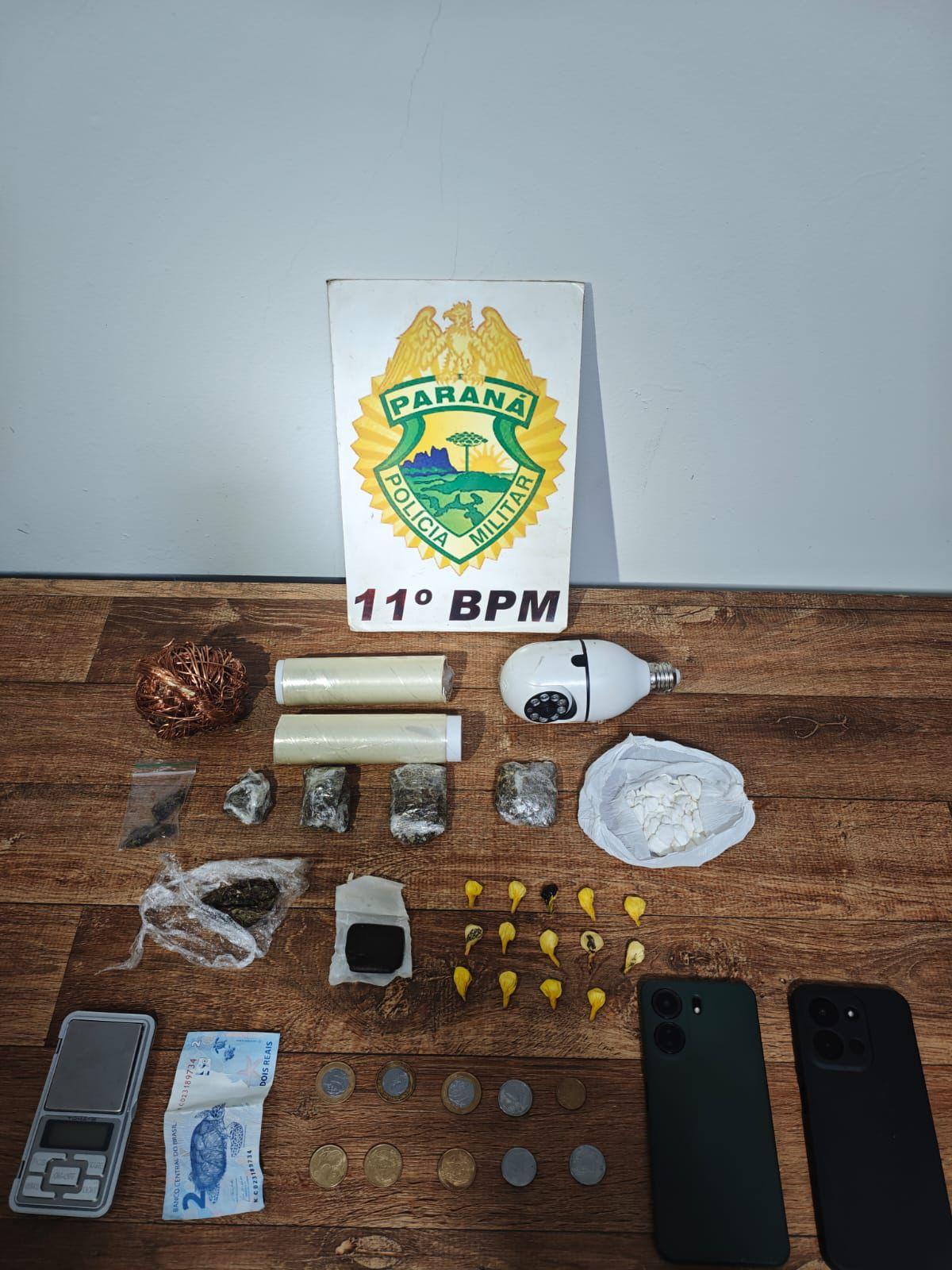 Cerco Policial no Centro de Engenheiro Beltrão Desmantela Ponto de Distribuição de Drogas; Teve Fuga e Portas Arrombadas