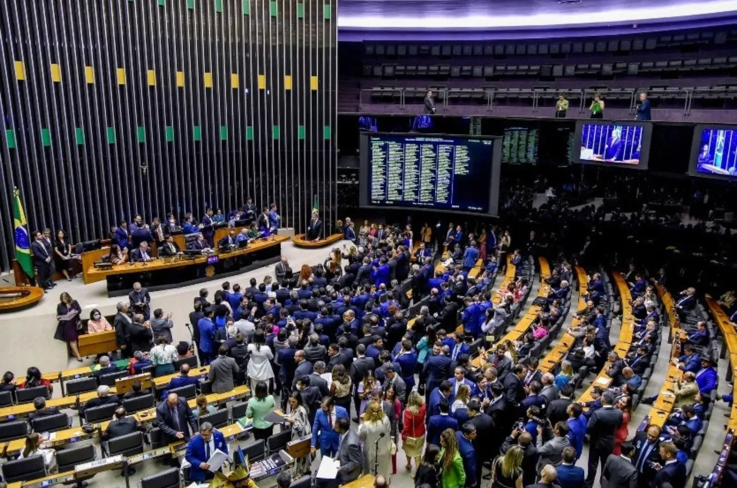 PF suspeita que Presidência da Câmara deu aval para desvios de emendas