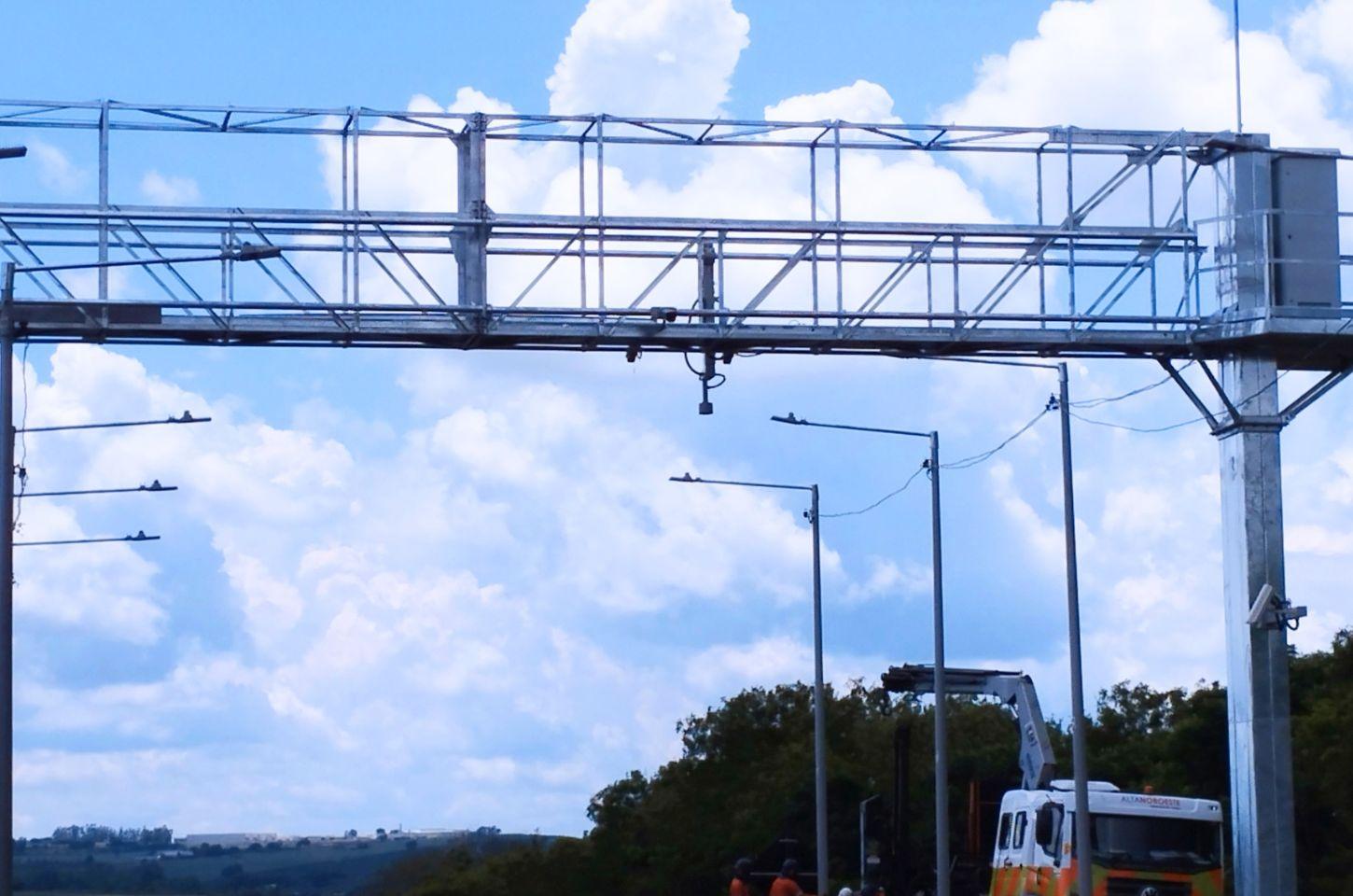 Aplicativo CNH do Brasil começa a exibir passagens em pedágios free flow nesta segunda-feira