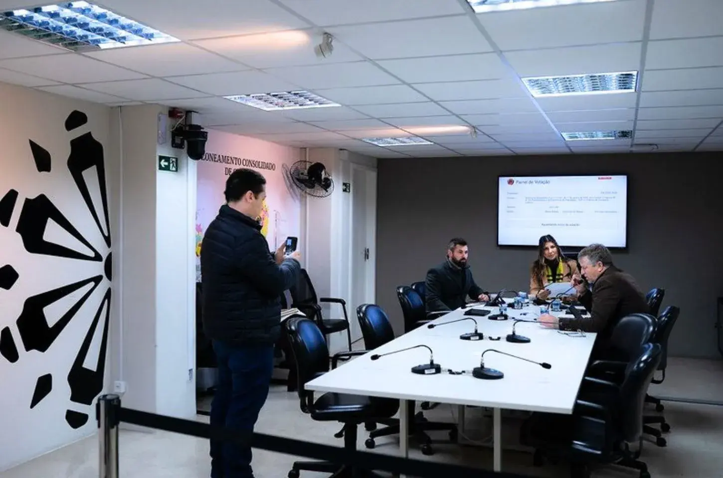 Proposta de prioridade em programas habitacionais em Curitiba avança na Câmara