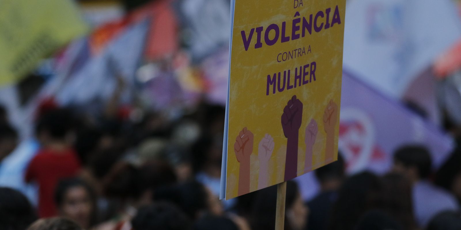 Ações contra a violência contra a mulher vão capacitar 7,5 mil agentes