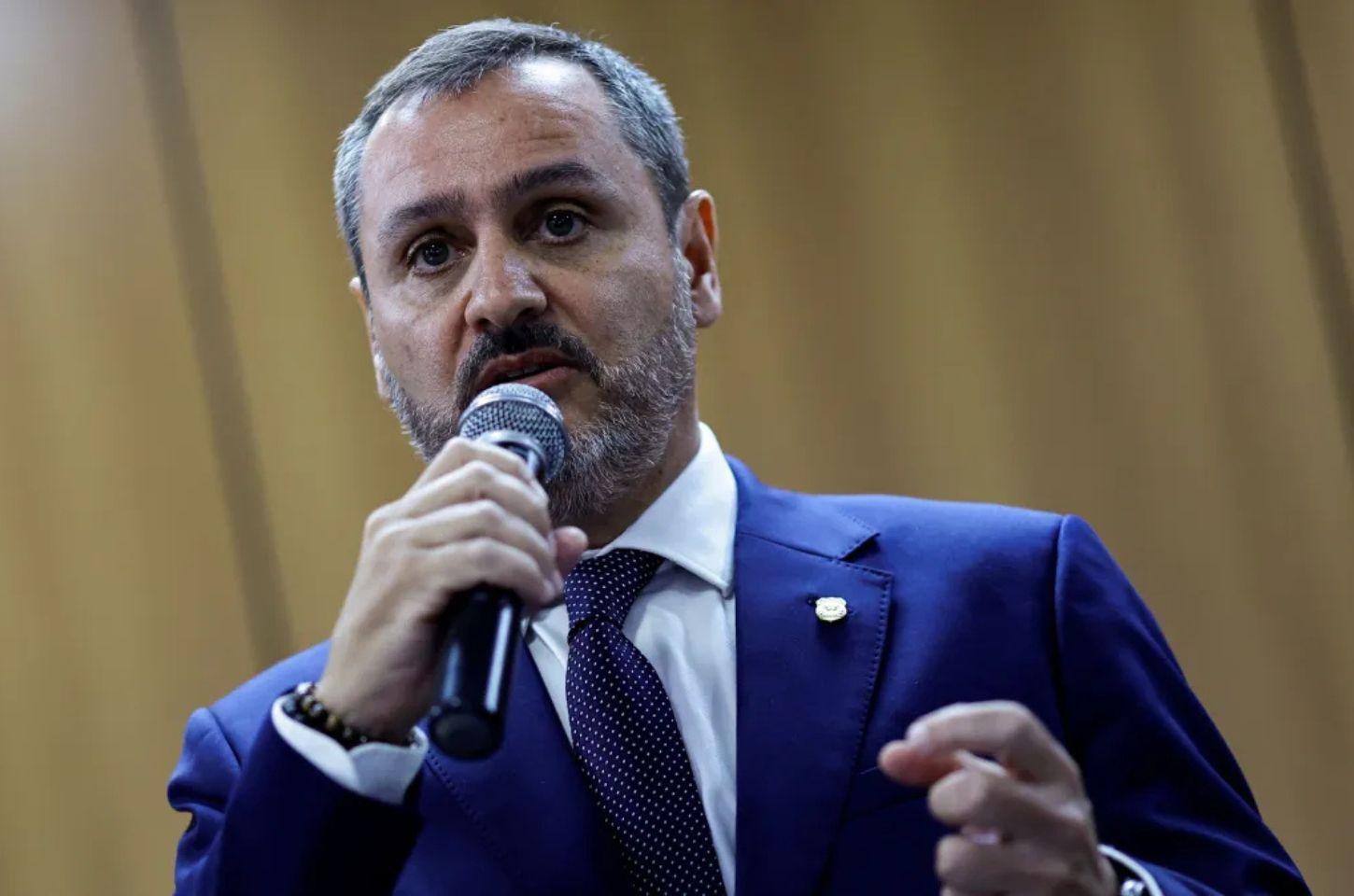 AGORA: André Mendonça determina afastamento do diretor da PF e de chefe da inteligência