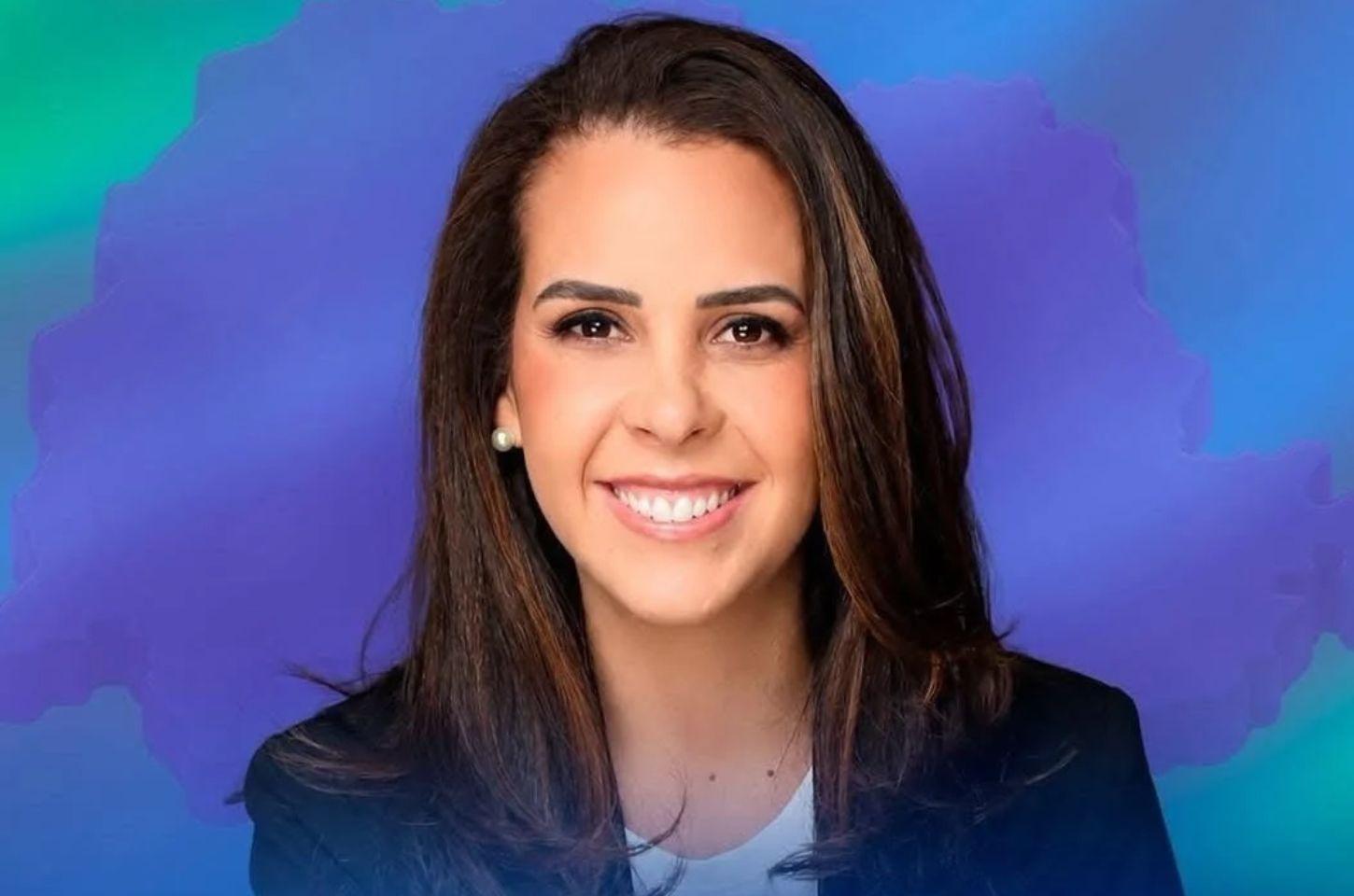 Candidata a deputada federal Débora Carvalho renuncia à disputa de 2026