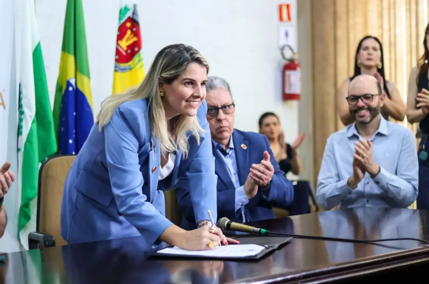 Prefeitura de maringá sanciona lei desenrola maringá fase 2 para reduzir burocracia