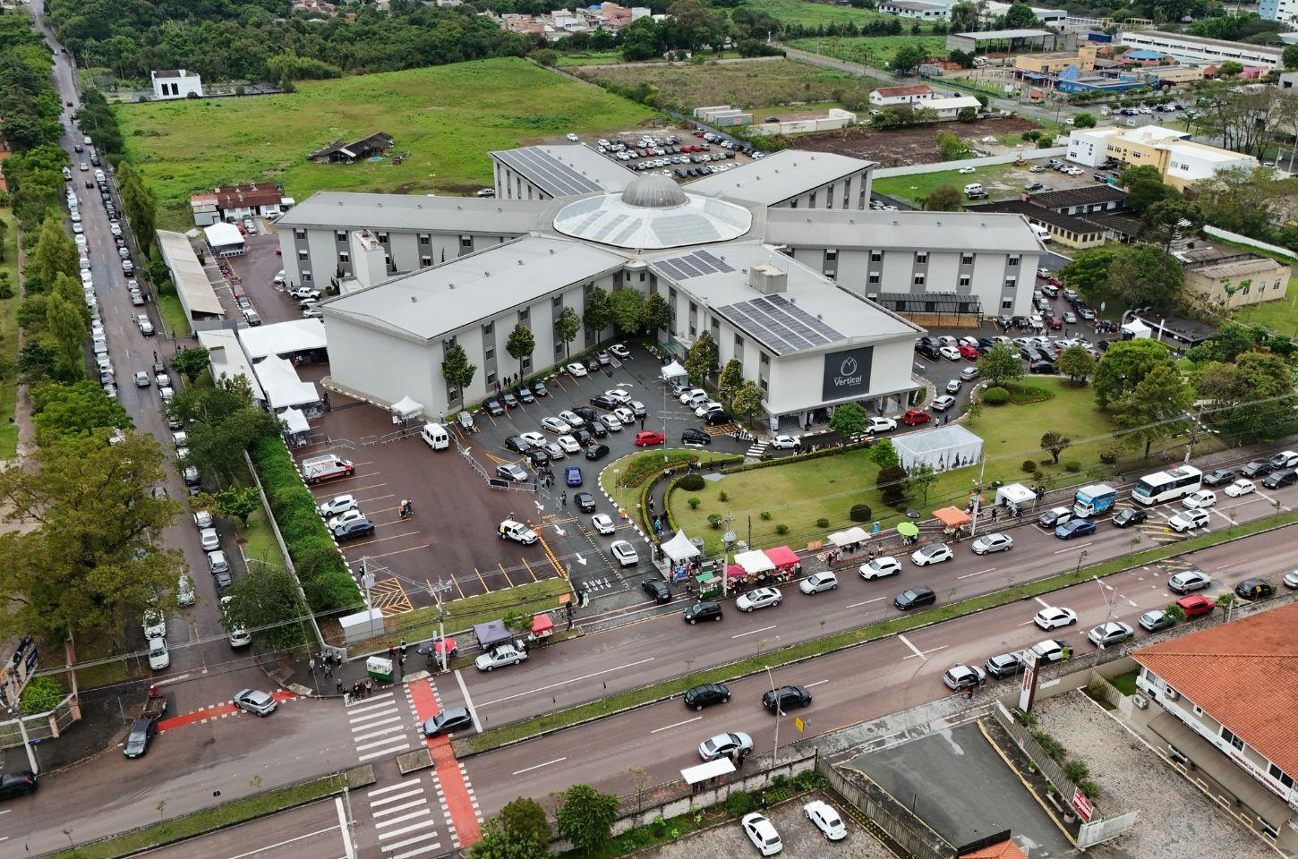 Cemitério de Curitiba terá feira de adoção de pets, coral, teatro e oficinas no Dia de Finados
