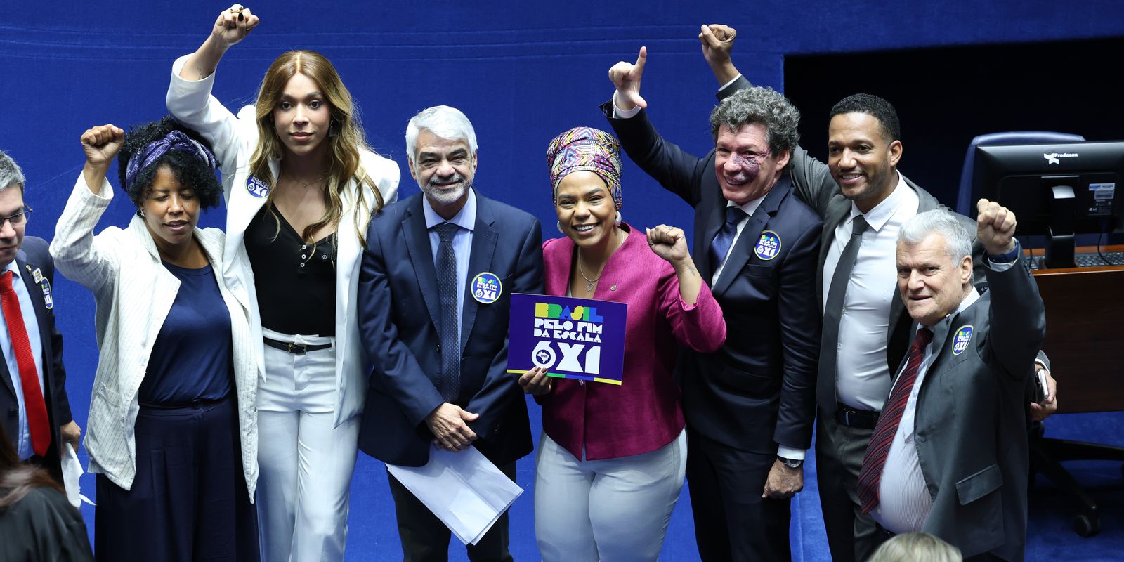 CUT celebra fim da escala 6x1 enquanto CNI cobra revisão da PEC no Congresso