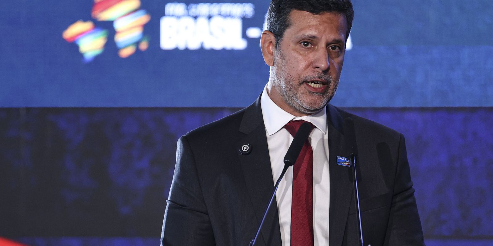 Ministério da Educação vai pedir investigação de ameaças a universidades