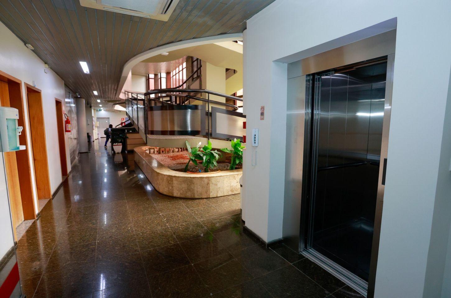 Elevador CMM