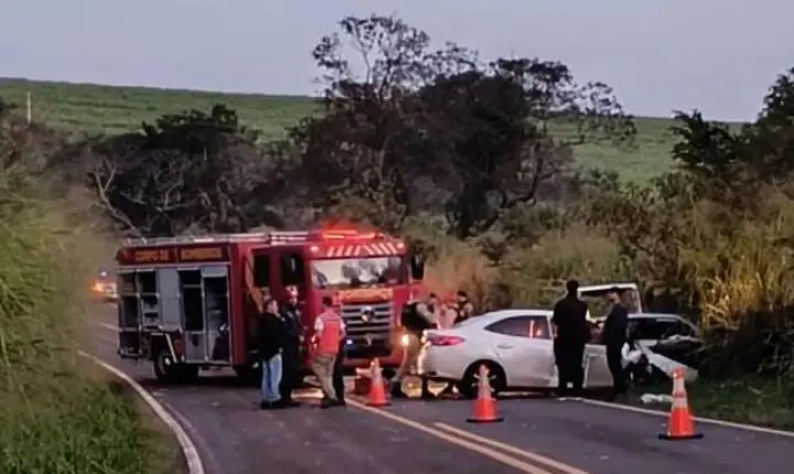 Acidente grave na PR-340 deixa três mortos, incluindo duas crianças, no Paraná