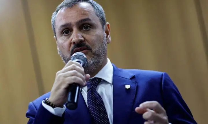 AGORA: André Mendonça determina afastamento do diretor da PF e de chefe da inteligência
