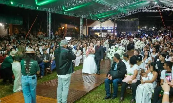Casamento comunitário da Expoingá 2026 une mais de 200 casais em Maringá