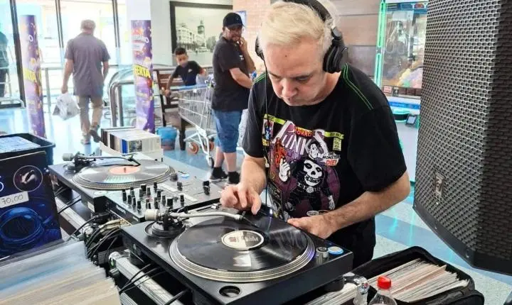 COLECIONISMO - Maringá terá especial de Halloween com discos de vinil